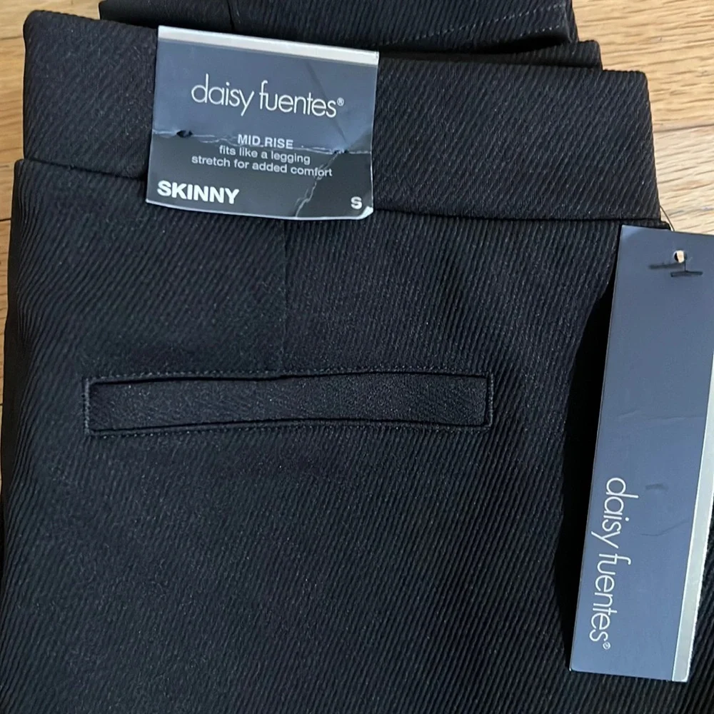 On Sale🌺Daisy Fuentes Truffle Pants - Picture 1 of 5